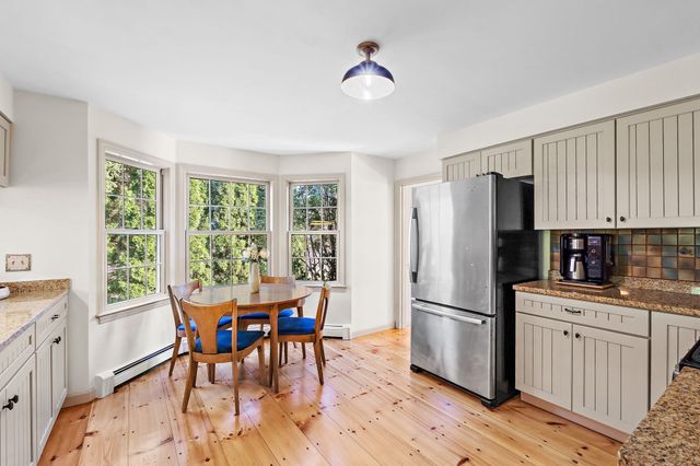 39 Harriman Road, Hudson, MA 01749