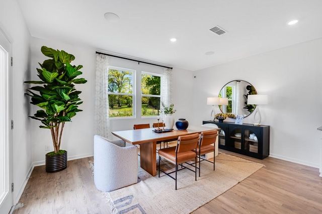 1280 Windance Lake Drive, Loganville, GA 30052