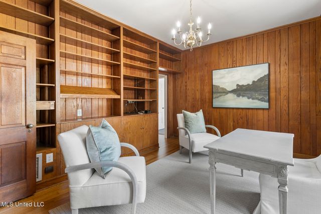 3801 Old Canton Road, Jackson, MS 39216