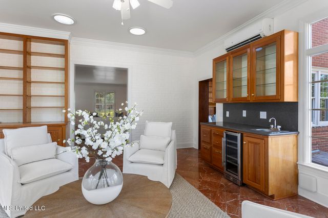 3801 Old Canton Road, Jackson, MS 39216