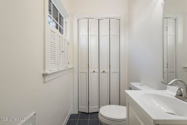 3801 Old Canton Road, Jackson, MS 39216