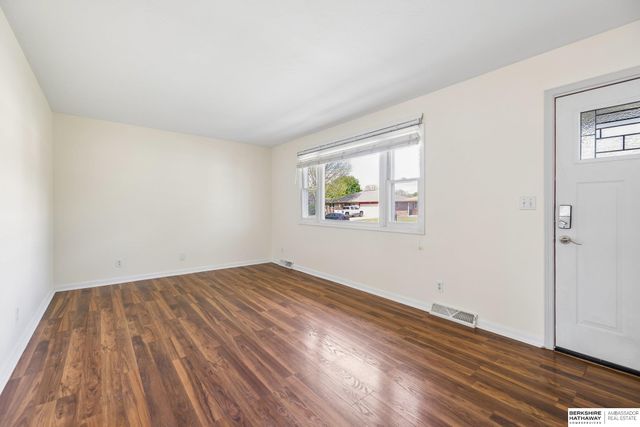 1617 Hays Drive, Lincoln, NE 68505