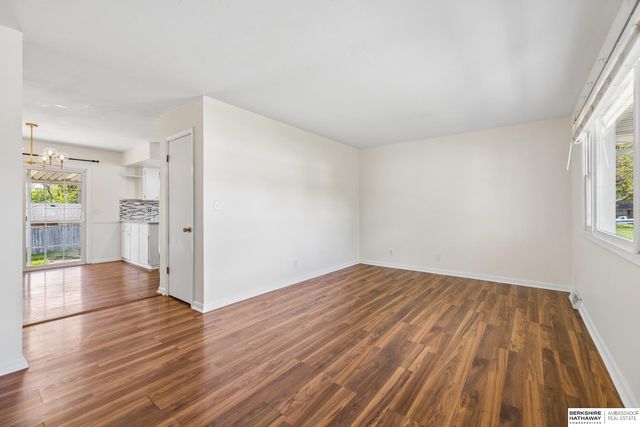 1617 Hays Drive, Lincoln, NE 68505