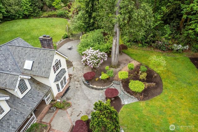 18400 228th Avenue NE, Woodinville, WA 98077