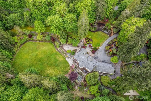 18400 228th Avenue NE, Woodinville, WA 98077