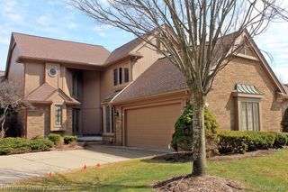 13756 Eaton Drive 16, Plymouth Charter Township, MI 48170