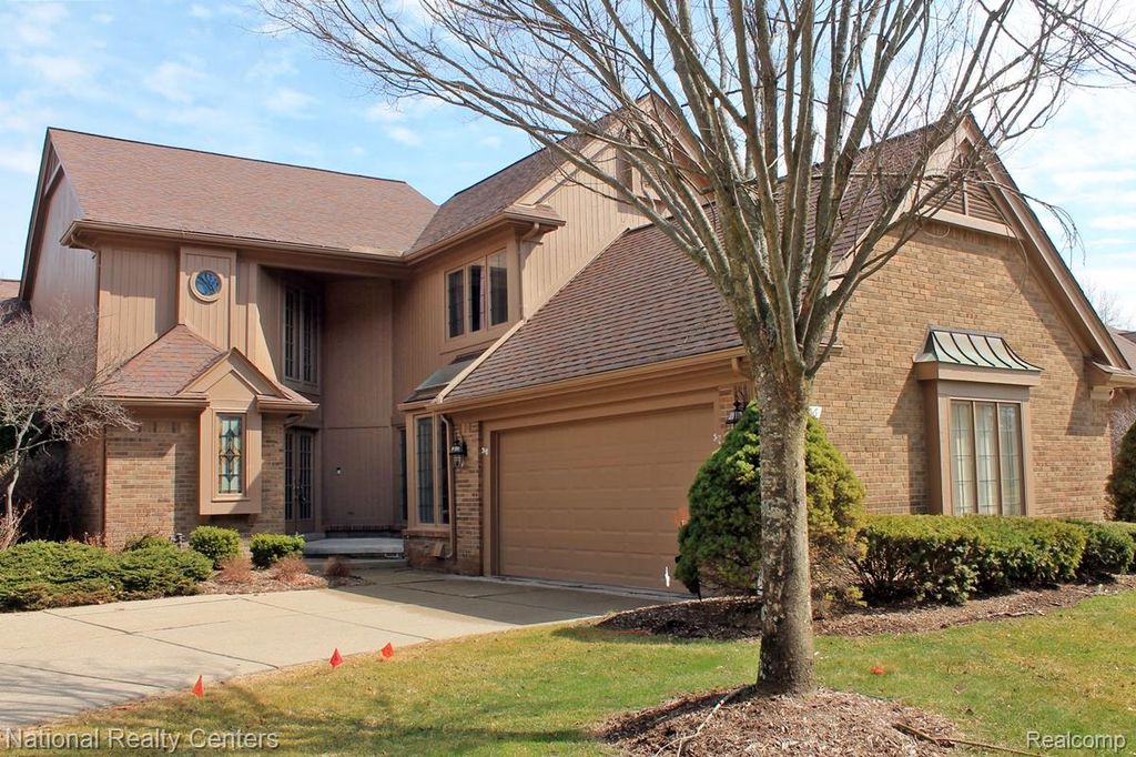 13756 Eaton Drive 16, Plymouth Charter Township, MI 48170