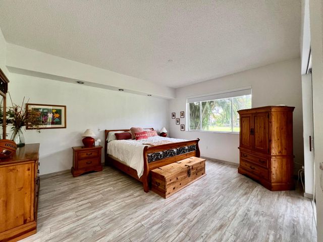 2431 NW 59th Street 404, Boca Raton, FL 33496