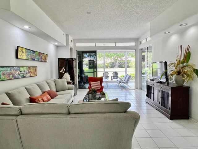 2431 NW 59th Street 404, Boca Raton, FL 33496