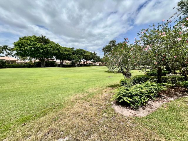 2431 NW 59th Street 404, Boca Raton, FL 33496