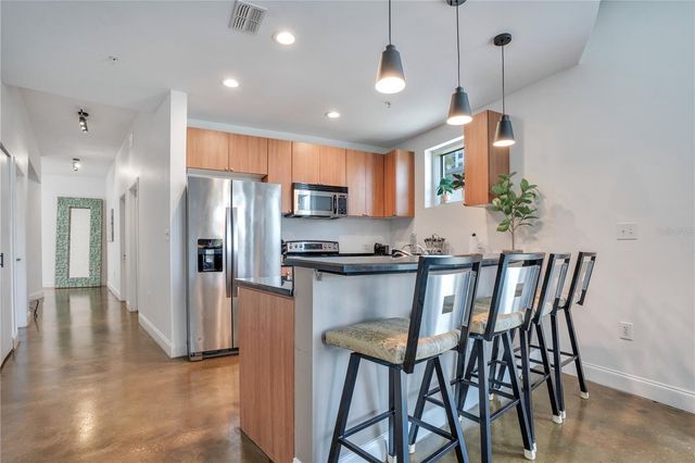 525 E JACKSON STREET 301, Orlando, FL 32801