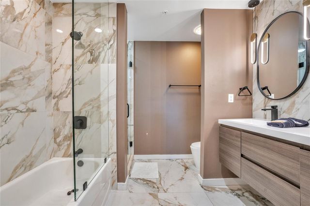 525 E JACKSON STREET 301, Orlando, FL 32801