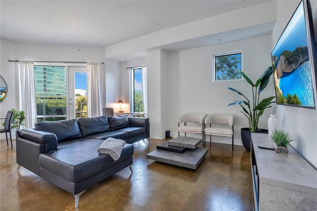 525 E JACKSON STREET 301, Orlando, FL 32801