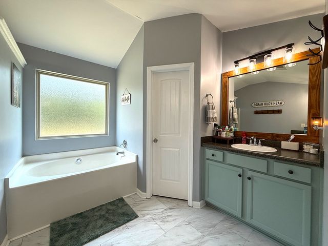 105 Mill Creek Drive, Smiths Station, AL 36877