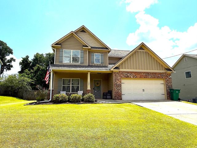 105 Mill Creek Drive, Smiths Station, AL 36877
