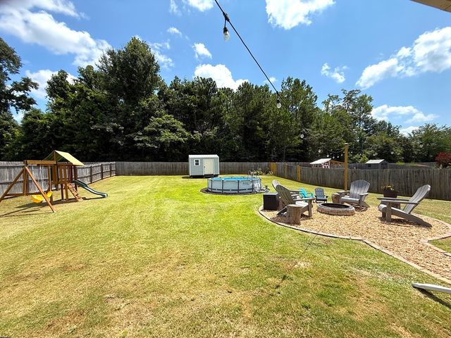 105 Mill Creek Drive, Smiths Station, AL 36877