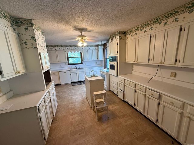 231 Ballard Rd, Vilonia, AR 72173