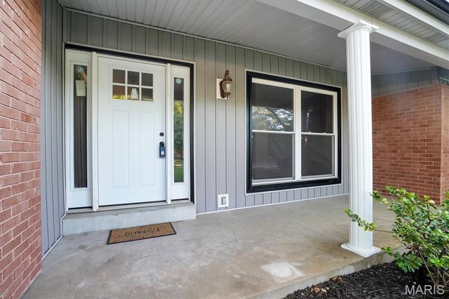 15583 Clayton Road, Ballwin, MO 63011