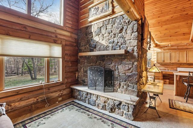 3206 1st Drive, Oxford, WI 53952