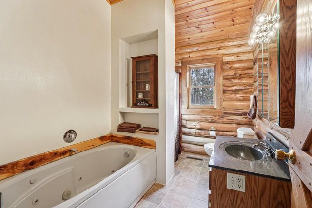 3206 1st Drive, Oxford, WI 53952