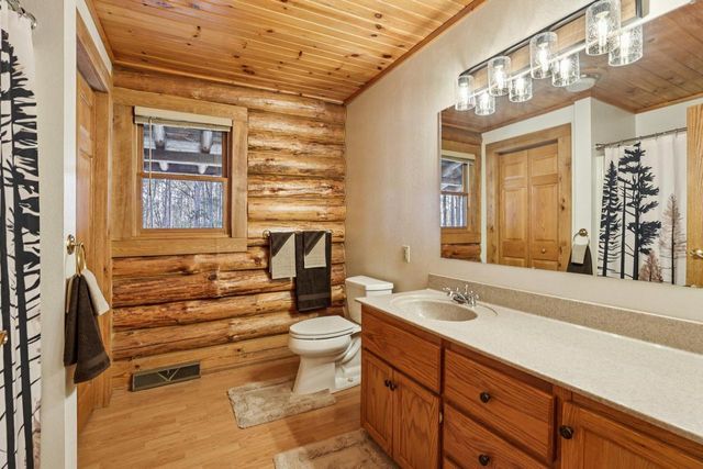 3206 1st Drive, Oxford, WI 53952