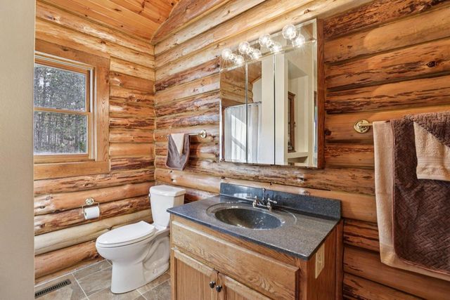 3206 1st Drive, Oxford, WI 53952