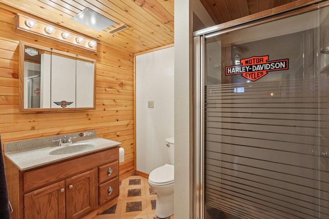 3206 1st Drive, Oxford, WI 53952