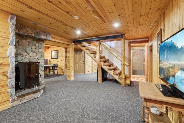 3206 1st Drive, Oxford, WI 53952