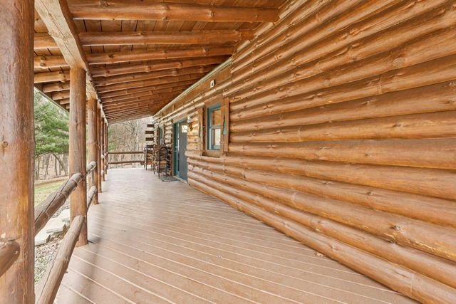 3206 1st Drive, Oxford, WI 53952