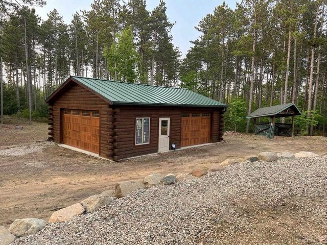 3206 1st Drive, Oxford, WI 53952