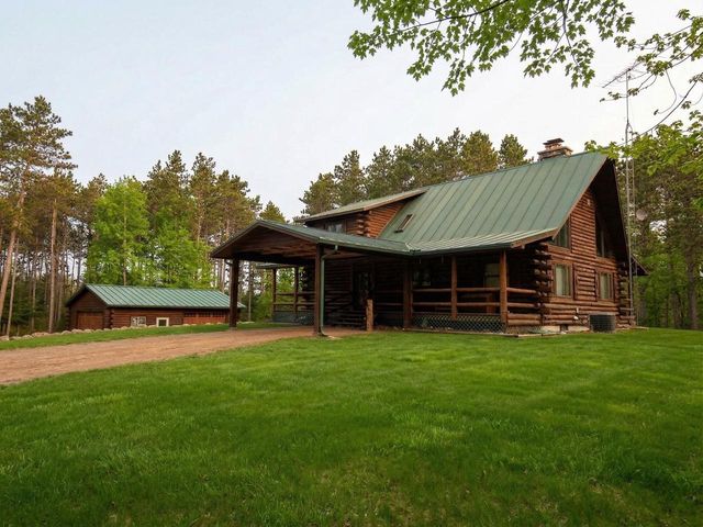 3206 1st Drive, Oxford, WI 53952