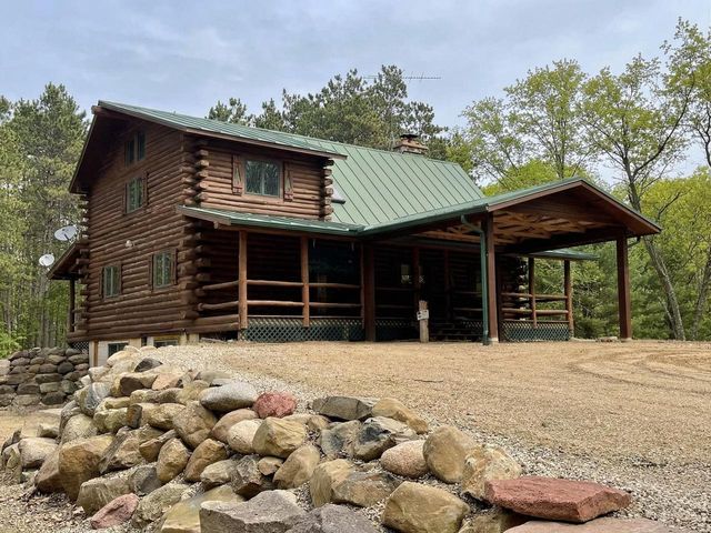 3206 1st Drive, Oxford, WI 53952