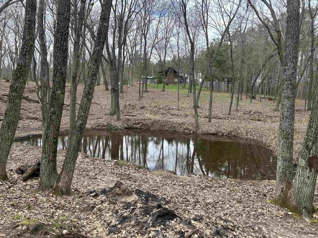 3206 1st Drive, Oxford, WI 53952
