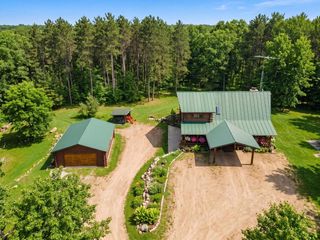 3206 1st Drive, Oxford, WI 53952