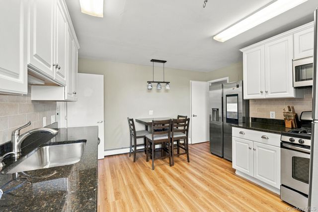 321 Grand Central Avenue, Amityville, NY 11701