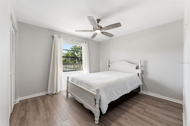 101 LAKE AVENUE NE 215, Largo, FL 33771