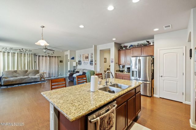 227 Red Oak Drive, Fernley, NV 89408