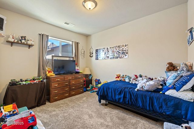 227 Red Oak Drive, Fernley, NV 89408