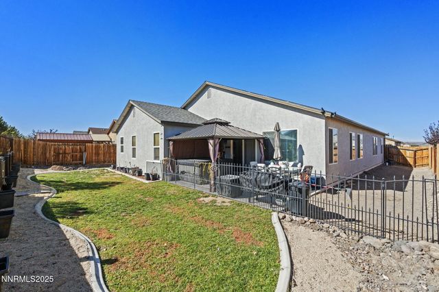 227 Red Oak Drive, Fernley, NV 89408