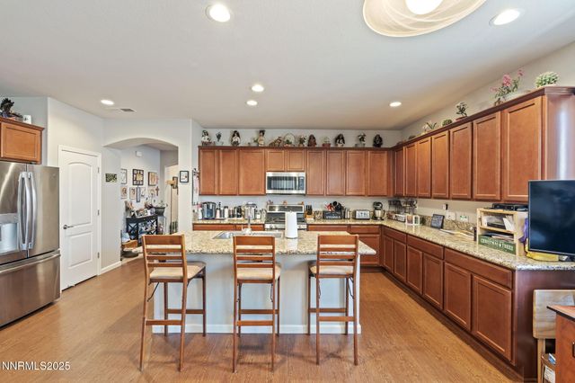 227 Red Oak Drive, Fernley, NV 89408