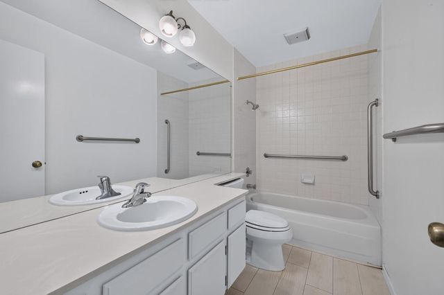 243 Hartnell Pl, Sacramento, CA 95825