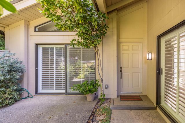 243 Hartnell Pl, Sacramento, CA 95825
