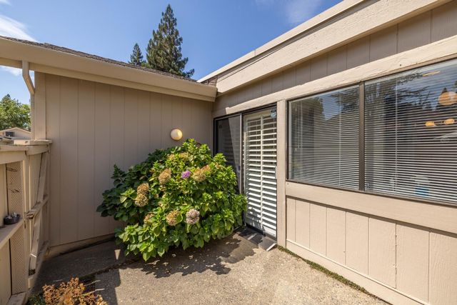 243 Hartnell Pl, Sacramento, CA 95825