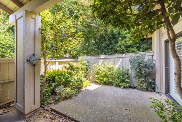 243 Hartnell Pl, Sacramento, CA 95825