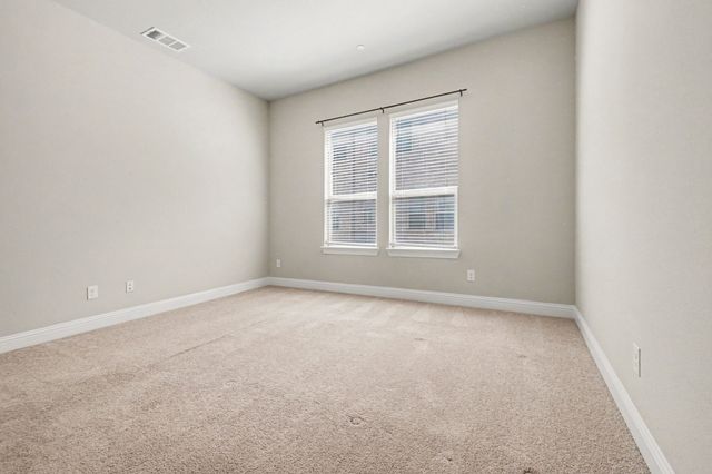 315 Ferndale Street, Lewisville, TX 75056