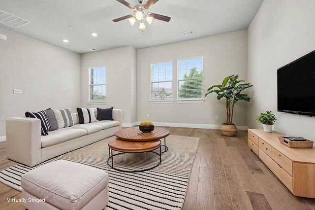 315 Ferndale Street, Lewisville, TX 75056