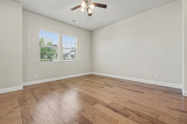 315 Ferndale Street, Lewisville, TX 75056