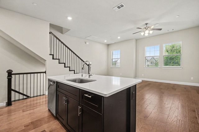 315 Ferndale Street, Lewisville, TX 75056
