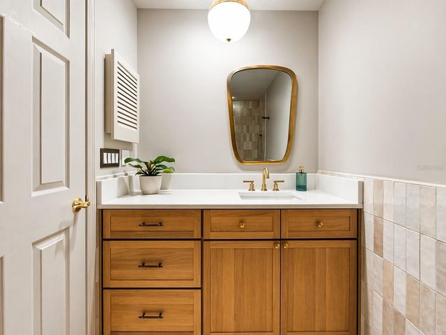 15016 MAURINE COVE LANE, Odessa, FL 33556