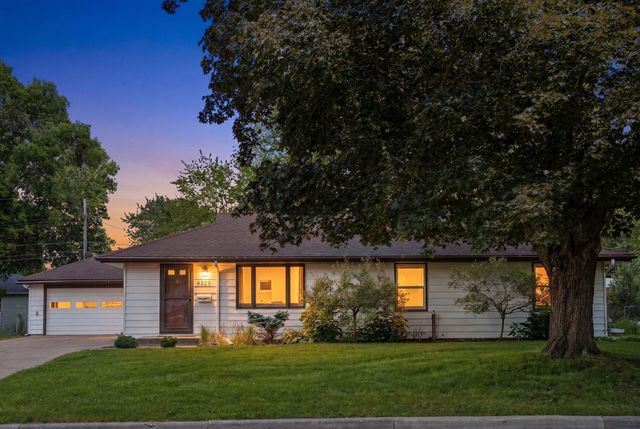 9325 4th Avenue S, Bloomington, MN 55420